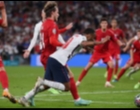 Laga Inggris Kontra Denmark Sarat Kontroversi, Dari Dua Bola di Lapangan Hingga Tim VAR yang Seolah Tidak Berguna