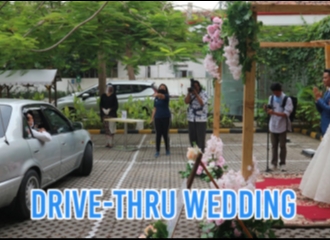 Inovasi Pernikahan di Tengah Pandemi COVID-19: Drive-thru Weeding!