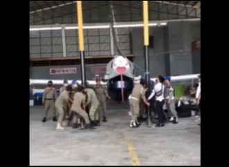 Pesawat Susi Air Dipindah Paksa Dari Hanggar Oleh Satpol PP, Pengamat Penerbangan Kritik Pemindahan Tidak Sesuai SOP