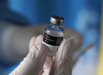 China Permudah Izin Masuk Bagi Warga Asing yang Telah Disuntik Vaksin yang Dibuat di China
