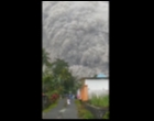 BREAKING: Gunung Semeru Erupsi Sabtu Sore Ini, Muntahkan Awan Panas dan Hujan Abu