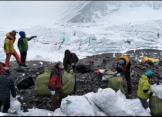 Base Camp Gunung Everest Ditutup Untuk Turis Karena Banyaknya Sampah Menumpuk