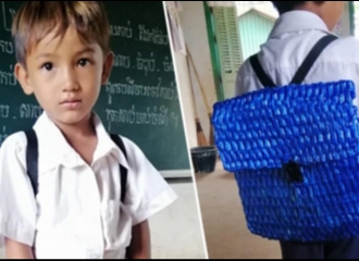 Tak Mampu Belikan Tas Baru, Seorang Ayah di Kamboja Anyamkan Tas dari Rafia Bagi Putranya