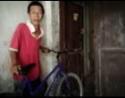 Kakek 50 Tahun Ini Tempuh 276 Km Naik Sepeda Onthel Demi Kembalikan Dompet Orang yang Ia Tak Kenal