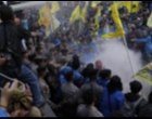 Unjuk Rasa Ricuh di KPK, Diwarnai Lemparan Telur dan Bakar Ban