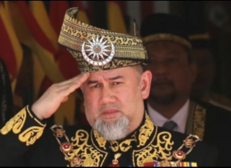 Raja Malaysia Mendadak Mundur dari Takhta, Benarkah Karena Menikahi Wanita Rusia?