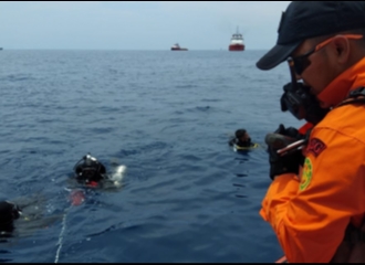 Tragedi Jatuhnya Pesawat Lion Air JT-610: Sinyal Kotak Hitam telah Terdeteksi