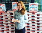 Wanita Ini Mendapatkan Vocher Makan Pizza Gratis Selama 1 Tahun!