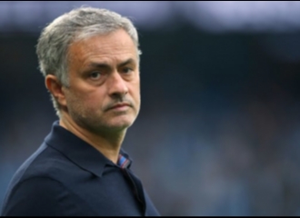 Manchester United Resmi Mendepak Jose Mourinho dari Jabatan Manajer