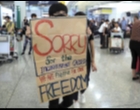 Kekacauan Politik  Hong Kong, Bandara Diblokir Ratusan Massa Pengunjuk Rasa, Perekonomian Turut Anjlok
