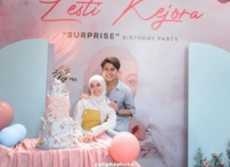 Ketika Lesti Kejora Ngaku Pernah Dilempar Bola Billiar Oleh Rizky Billar...