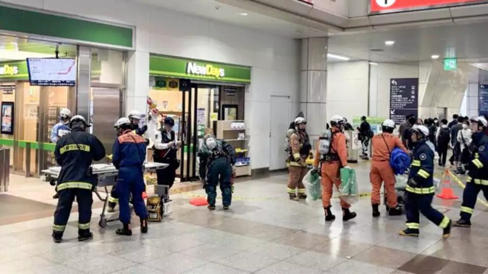Pelaku Penyemprotan Cairan Misterius di JR Tokaido Line Ditangkap, Remaja Berusia 16 Tahun