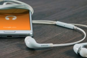 Takut Bosen di Tengah Perjalanan? Ini Dia 5 Rekomendasi Aplikasi untuk Download Lagu di Ponsel