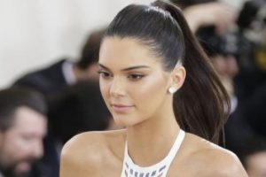 Tampil Cantik, Kendall Jenner Justru Banjir Kritikan Pedas?