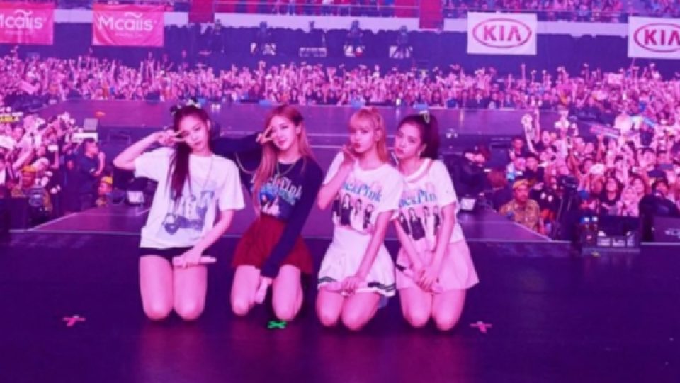 Aktris Malaysia Ini Dikecam Karena Mengkritik Gaya Busana BLACKPINK Saat Konser di Malaysia