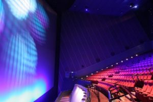 Benda-Benda di Bioskop Ini Dilarang Untuk Disentuh! Kenapa?