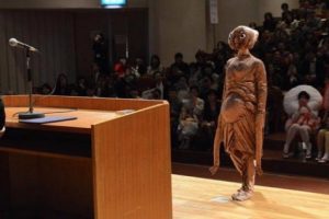 Hanya di Jepang, Wisuda Pakai Kostum Cosplay Kaya Gini?