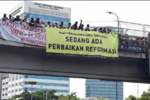 Demo Menggangu Lalu Lintas, Mahasiswa: 'Sedang Ada Perbaikan Reformasi'
