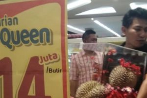 Heboh Durian J-Queen Seharga Rp.14 juta per Buah
