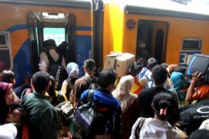 Lebaran, KAI Prediksi Penumpang Mencapai 5,3 Juta Orang