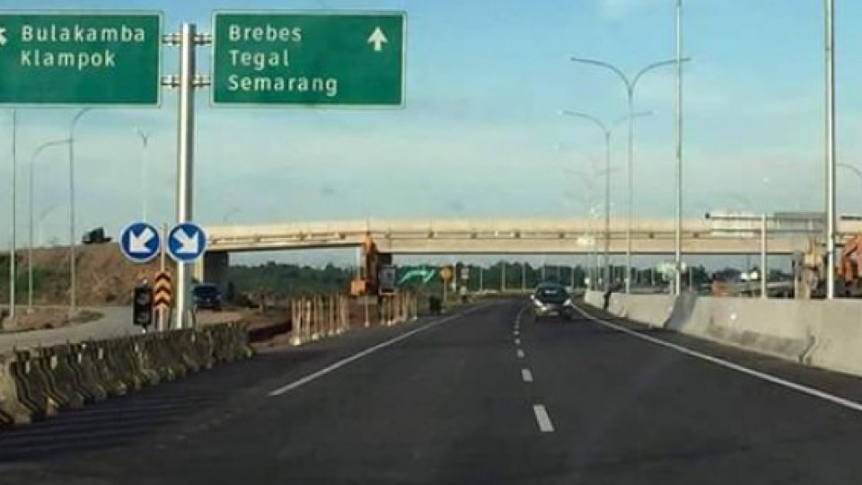 Libur Idul Adha, Keluar Tol Brebes Barat Gratis?