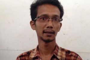 Berbekal Internet, Hamidi Berhasil Sulap Sampah Plastik Menjadi BBM