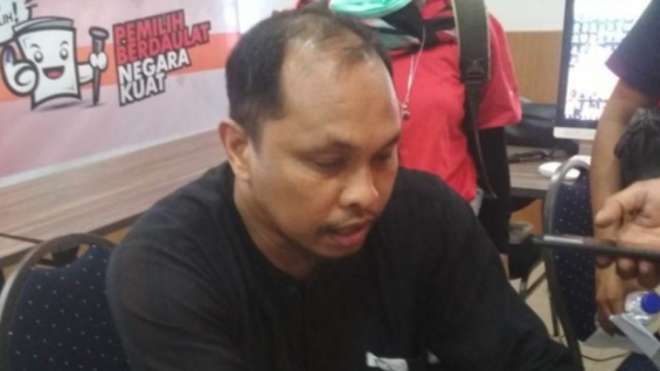 Petugas Penyelenggara Pemilu di Sulawesi Selatan Disiram Tinta dan Disundut Rokok Oleh Pemilih