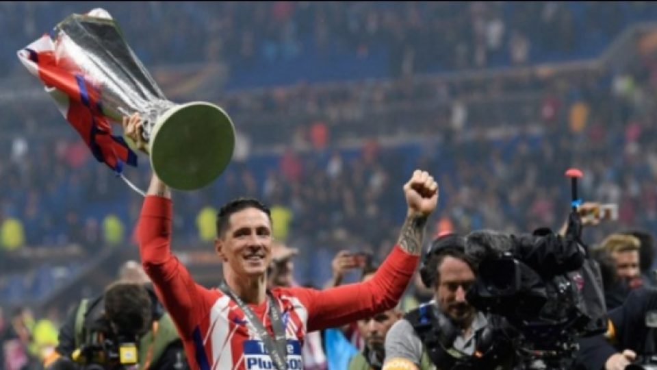 Fernando Torres Resmi Gantung Sepatu