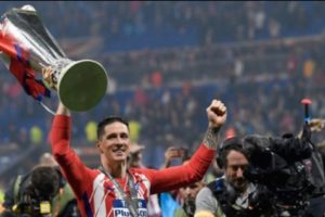 Fernando Torres Resmi Gantung Sepatu