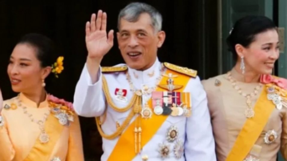 Dituding Lakukan Perbuatan Keji dan Berzina, Raja Thailand Kembali Pecat Pejabat Istananya