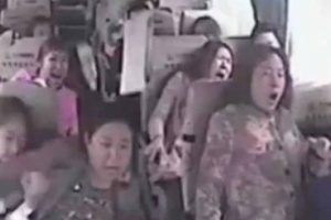 Detik-detik Jatuhnya Penumpang Bus Terjun ke Jurang