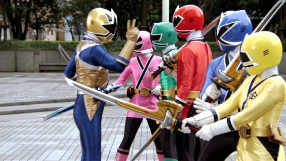 Spoiler! Ternyata Kostum Baru Power Rangers Lebih Kekinian