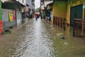 Hujan Deras dan Banjir Warnai Pergantian Tahun di Ibukota