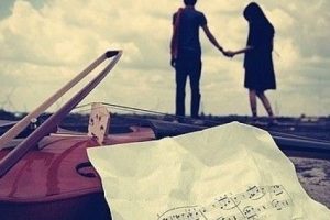 7 Tanda Bahwa Dia Masih Ragu Denganmu!