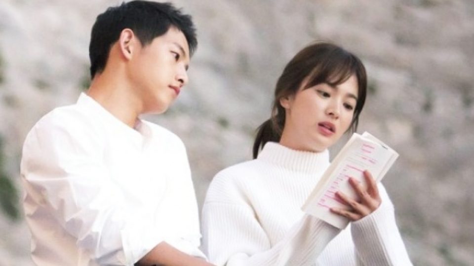 Song Joong Ki Dikabarkan Ajak Song Hye Kyo Kencan?