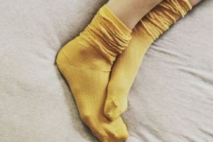 Pakai Kaos Kaki Basah Bisa Atasi Demam?