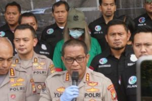 Belum Jelas Jenis Kelaminnya, Polisi Masukkan Lucinta Luna ke Sel Khusus