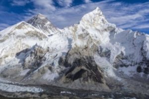 Jasad-Jasad Pendaki di Gunung Everest Bermunculan Setelah Es dan Gletser Mencair Akibat Pemanasan Global