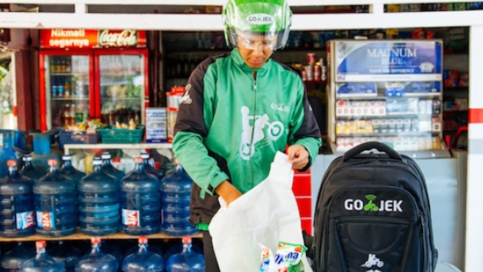 Lewat Tangan GoJek, Berbelanja Di Supermarket Tak Pakai Ribet