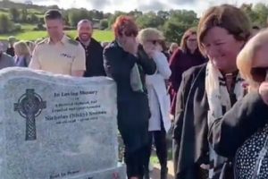 [Video] Meninggal, Pria Irlandia Ini Bisa Membuat Para Pelayatnya Tertawa Saat Menghadiri Pemakaman Dirinya