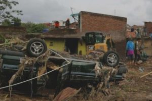 Detik-detik Menjelang Banjir Bandang Di Garut