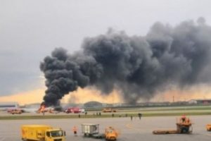 41 Orang Tewas Dalam Insiden Pesawat Terbakar di Rusia, 37 Orang Lainnya Selamat