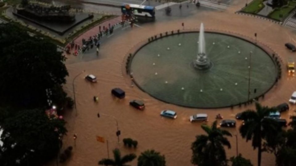 Hujan Deras Semalaman, Jakarta Banjir (Lagi)