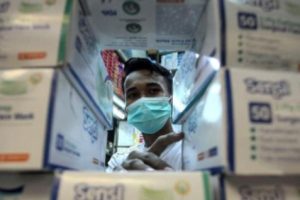 Timbun dan Permainkan Harga Masker? Awas, Bisa Kena Denda Hingga Rp 25 Miliar!
