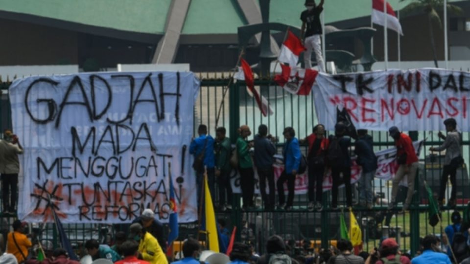 Ini Dia RUU yang Disahkan, Ditunda, Serta Tuntutan Mahasiswa yang Belum Dipenuhi