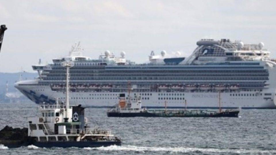 61 Orang Tertular Virus Corona Wuhan di Sebuah Kapal Pesiar yang Dikarantina di Yokohama, Jepang