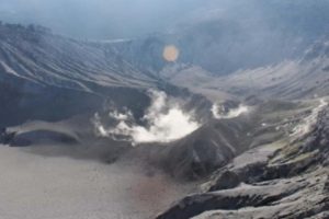 Gunung Tangkuban Perahu Kembali Erupsi, Status Level II Atau Waspada
