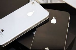 Nahas! Belanja iPhone Online, Wanita Ini Dapat  Logo Buah Pir