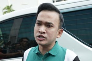 Betrand Petro Dinilai Terlalu 'Dekat' Dengan Sarwendah, Ruben Onsu Tak Ambil Pusing