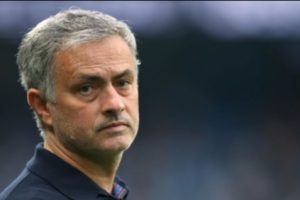Manchester United Resmi Mendepak Jose Mourinho dari Jabatan Manajer